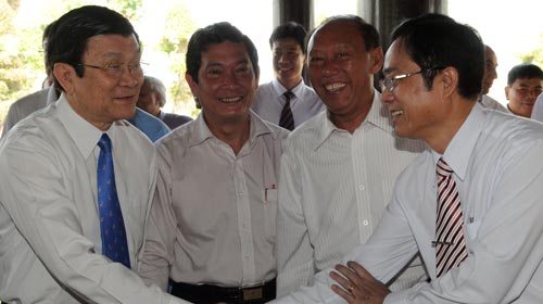 Staatspräsident: Long An sollte die wirtschaftliche Umstrukturierung verstärken